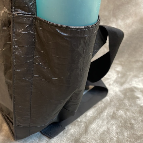 DuPont Tyvek Black Waterproof Backpack Bag Dry Bag Backpack Rare - Picture 5 of 16